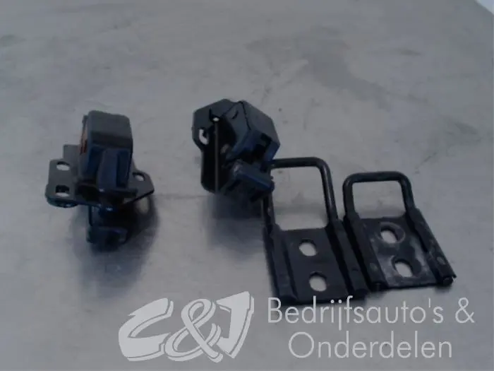 Deurslot Mechaniek 4Deurs rechts-achter Opel Combo