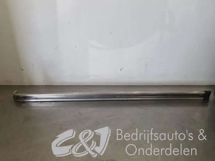 Sliding door rail, right Citroen Jumper