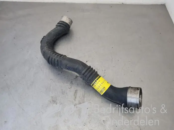 Intercooler tube Opel Vivaro