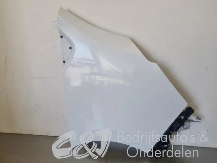 Front wing, right Renault Trafic