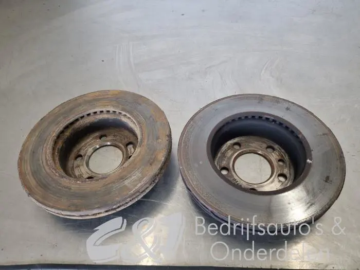 Front brake disc Volkswagen E-Crafter