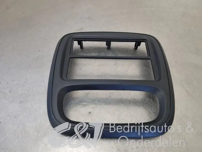 Radioblende Renault Trafic