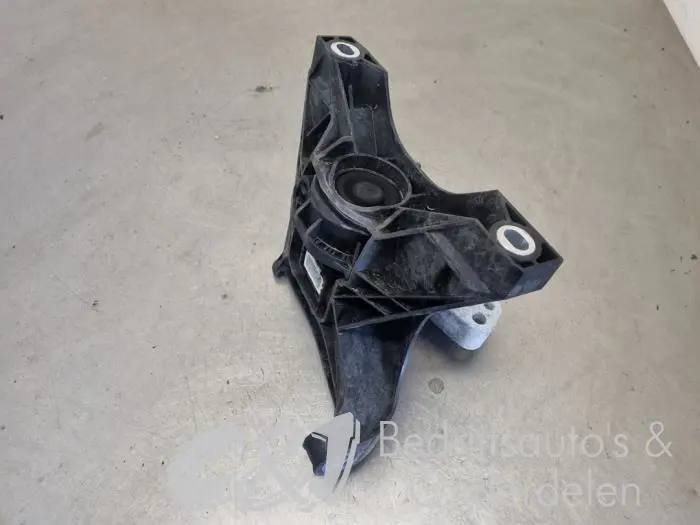 Engine mount Citroen Berlingo