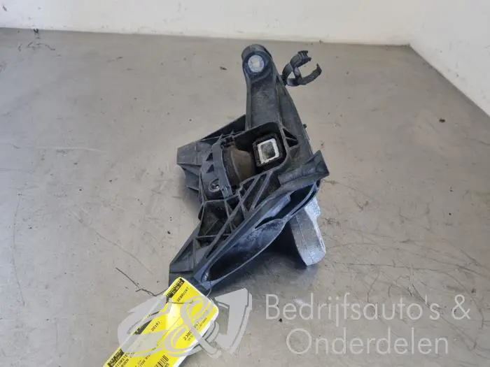 Engine mount Citroen Berlingo