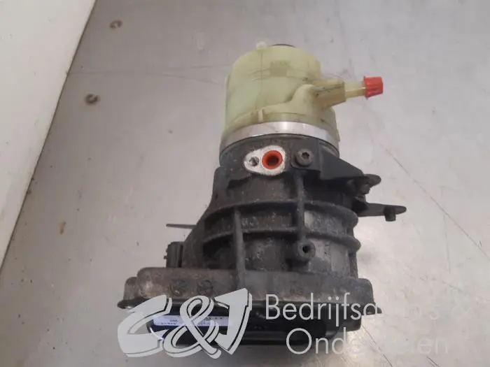 Power steering pump Renault Trafic