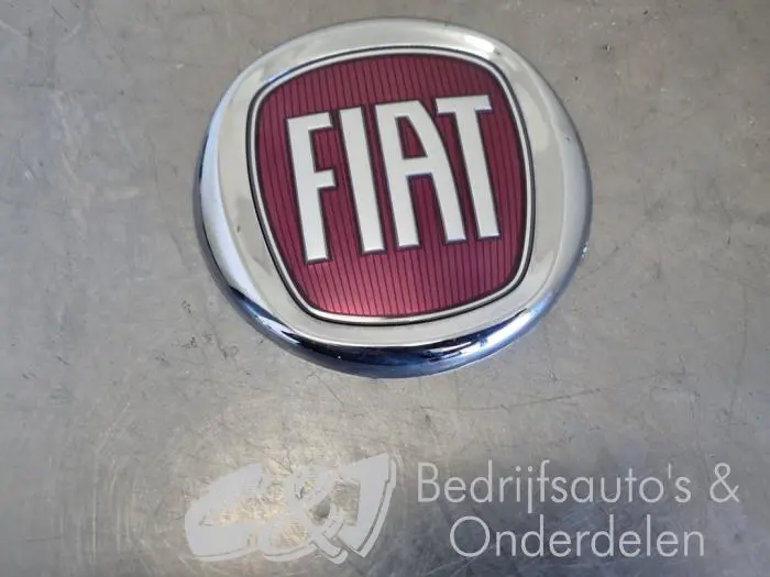 Embleem Fiat Talento