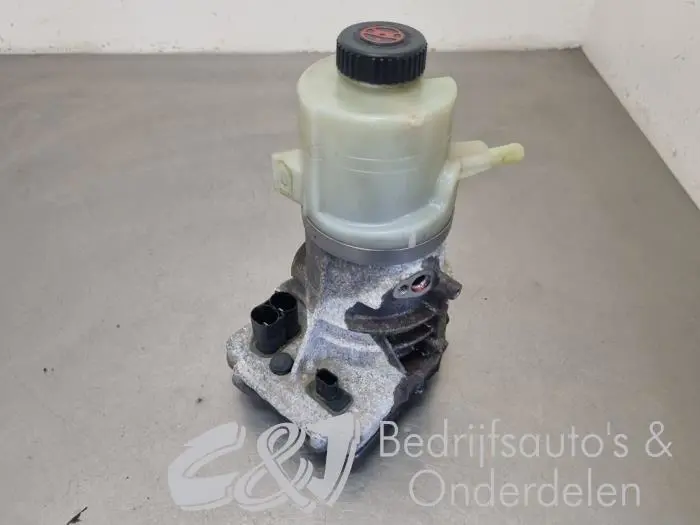 Power steering pump Opel Vivaro