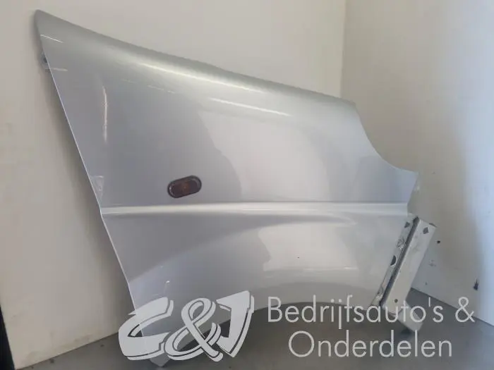 Front wing, right Renault Trafic