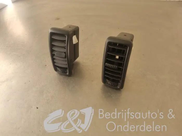 Dashboard vent Renault Trafic