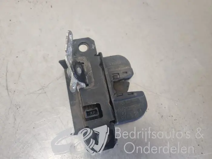 Tailgate lock mechanism Volkswagen Transporter