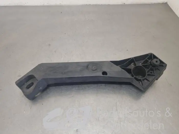 Front part support Renault Trafic