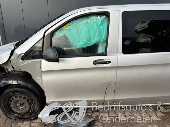 Portier 2Deurs links Mercedes Vito